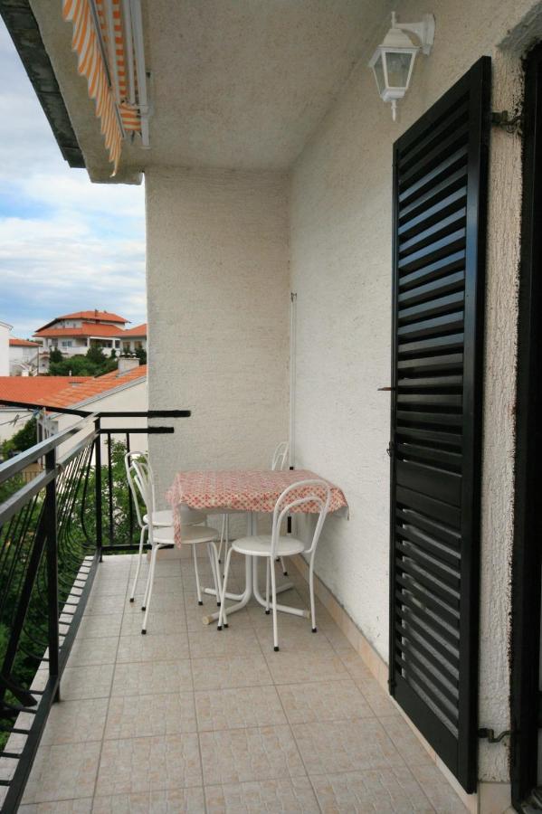 Apartments With A Parking Space Novi Vinodolski - 5514 ภายนอก รูปภาพ